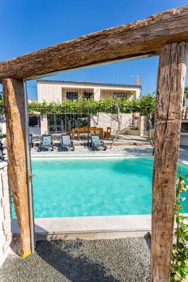 Willa House With Pool Poli Stare Nuoni Žminj Zewnętrze zdjęcie