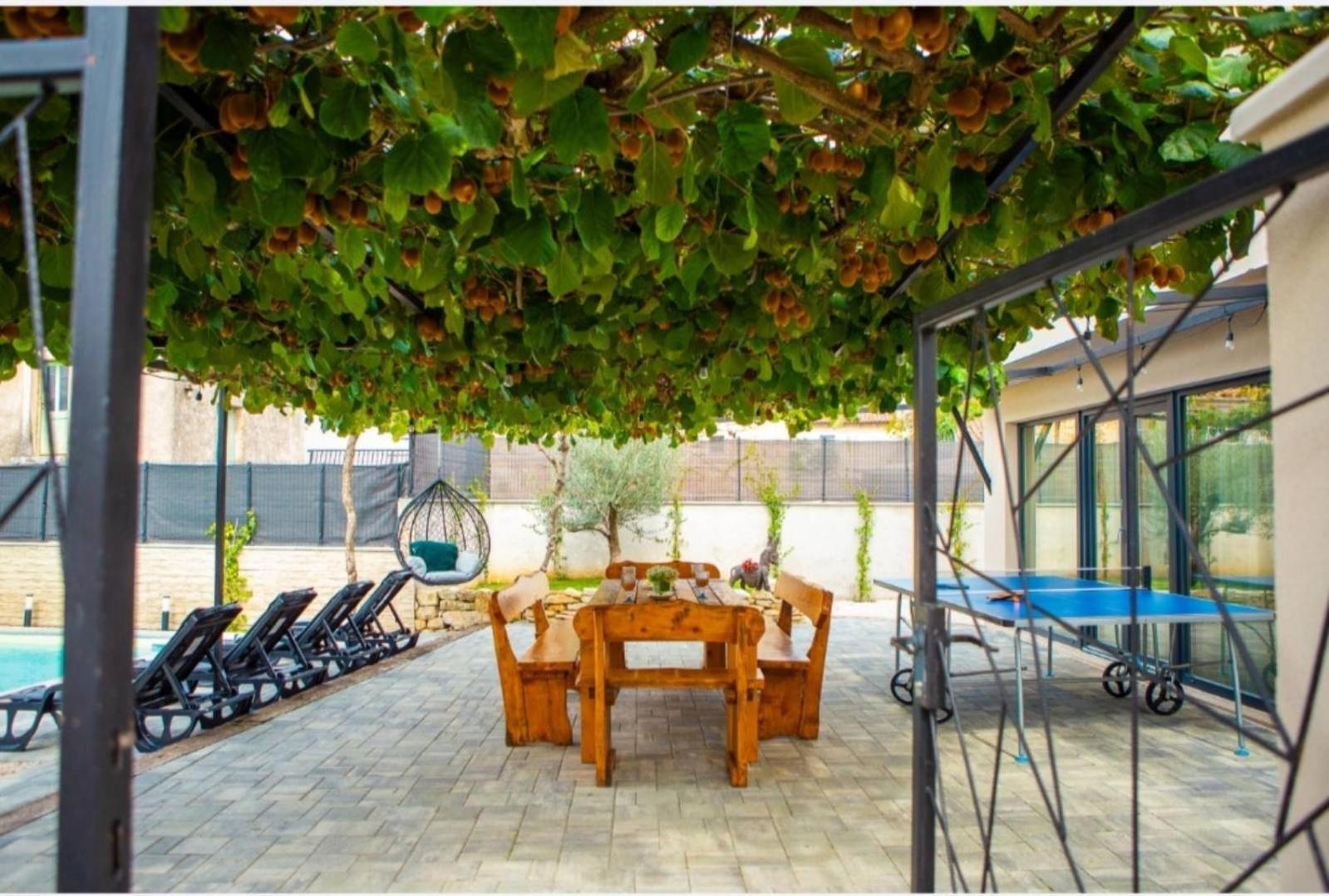 Willa House With Pool Poli Stare Nuoni Žminj Zewnętrze zdjęcie